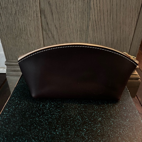 Portland Leather Handbags - Portland Leather Eclipse Make up Bag Smooth Brown Leather New